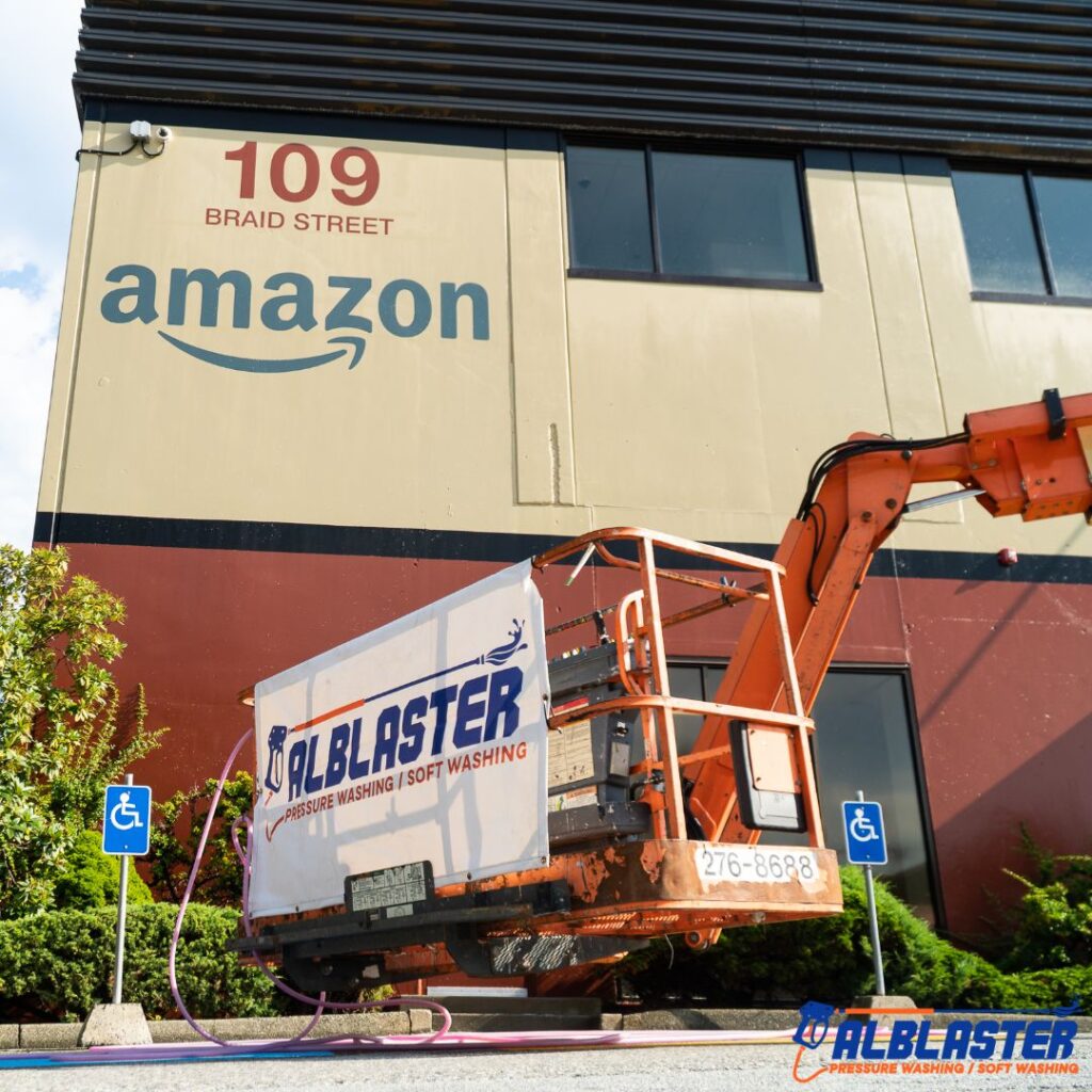 Amazon Fulfillment Centre Coquitlam Soft Washing (5)