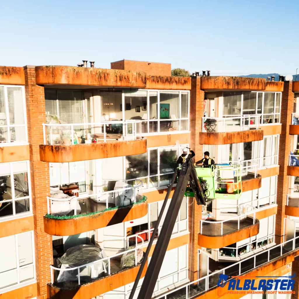 Vancouver Strata Creekside Dr Soft Washing