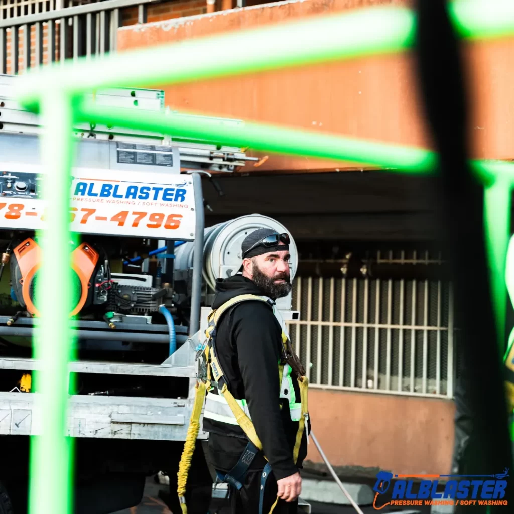 Vancouver Strata Creekside Dr Soft Washing